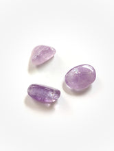 Load image into Gallery viewer, Amethyst Tumbles