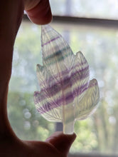 Load image into Gallery viewer, Fluorite Leaves