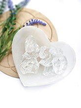 Load image into Gallery viewer, Raw Clear Quartz