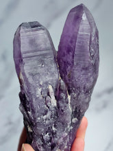 Load image into Gallery viewer, Tutu Cliffs Amethyst