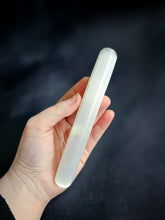 Load image into Gallery viewer, Selenite Wand