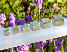 Load image into Gallery viewer, Pyrite Cubes