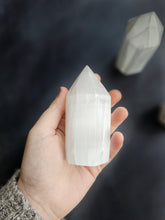 Load image into Gallery viewer, Selenite Points
