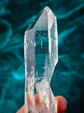 Load image into Gallery viewer, Diamantina Lemurian Quartz
