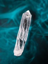 Load image into Gallery viewer, Diamantina Lemurian Quartz
